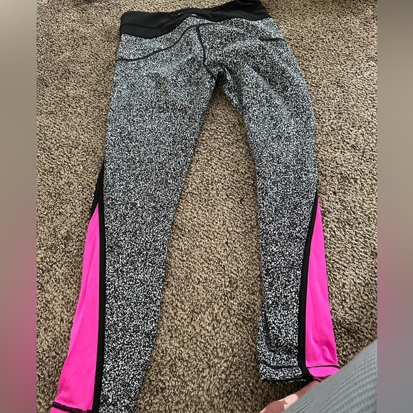 Lululemon Size 6 Run Tights - Picture 2 of 2